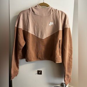 Nike Two-Tone Brown Cropped Sweatshirt